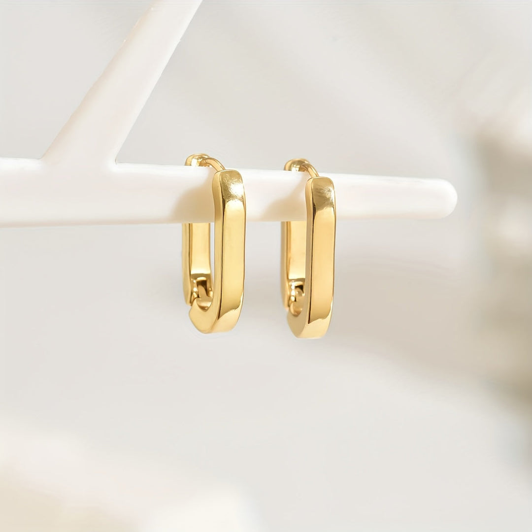 Elegantes aros geométricos